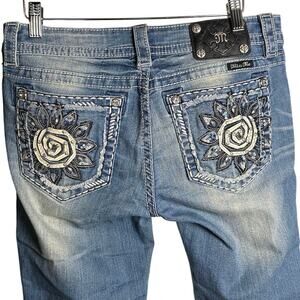 Miss Me Signature Cuffed Capri Jeans, Women’s Size 30